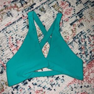 Women’s Green Crisscross Sports Bra